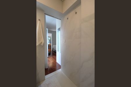 Apartamento à venda com 135m², 3 quartos e 1 vagaBanheiro da Suíte