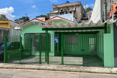 Casa à venda com 100m², 2 quartos e 2 vagasFachada