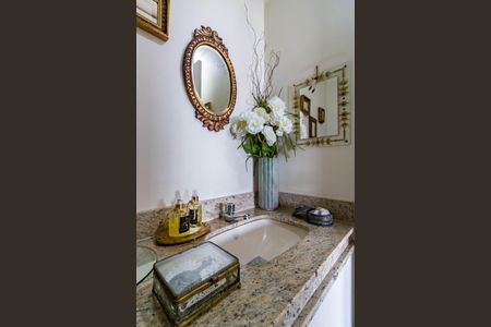 Apartamento à venda com 170m², 3 quartos e 3 vagasLavabo