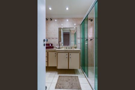 Apartamento à venda com 170m², 3 quartos e 3 vagasBanheiro - Quarto 1