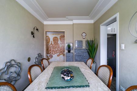 Apartamento à venda com 170m², 3 quartos e 3 vagasCopa