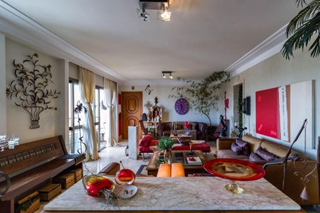 Apartamento à venda com 170m², 3 quartos e 3 vagasSala