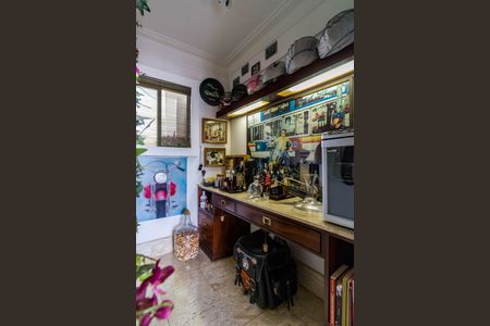 Apartamento à venda com 170m², 3 quartos e 3 vagasBar