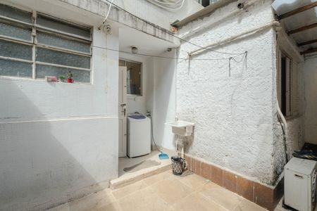Apartamento à venda com 58m², 1 quarto e sem vagaÁrea de Serviço
