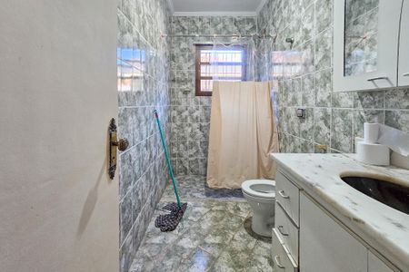 Casa para alugar com 402m², 7 quartos e 6 vagasBanheiro 1