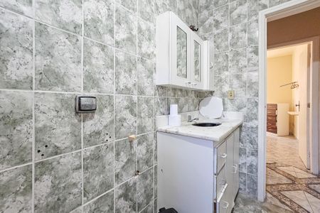 Casa para alugar com 402m², 7 quartos e 6 vagasBanheiro 1