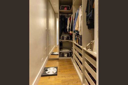 Casa de condomínio para alugar com 140m², 3 quartos e 2 vagas Casa de condomínio para alugar com 140m², 3 quartos e 2 vagasCloset