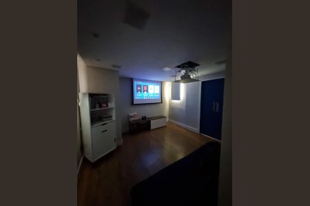 Casa de condomínio para alugar com 140m², 3 quartos e 2 vagas Casa de condomínio para alugar com 140m², 3 quartos e 2 vagasSala de TV