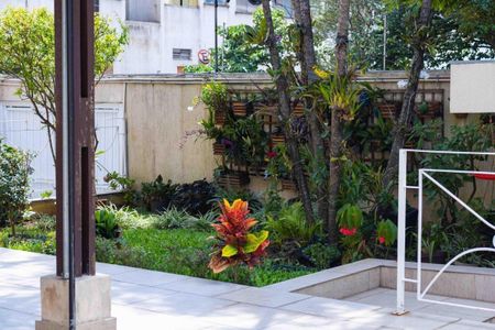 Casa de condomínio para alugar com 140m², 3 quartos e 2 vagas Casa de condomínio para alugar com 140m², 3 quartos e 2 vagasEntrada