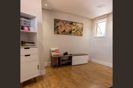 Casa de condomínio para alugar com 140m², 3 quartos e 2 vagas Casa de condomínio para alugar com 140m², 3 quartos e 2 vagasSala de TV