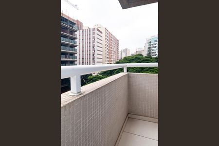 Apartamento à venda com 62m², 2 quartos e 1 vagaVaranda Quarto 2 - Suíte