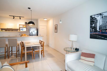 Apartamento à venda com 62m², 2 quartos e 1 vagaSala