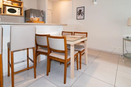 Apartamento à venda com 62m², 2 quartos e 1 vagaSala