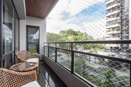 Apartamento à venda com 310m², 5 quartos e 4 vagasVaranda