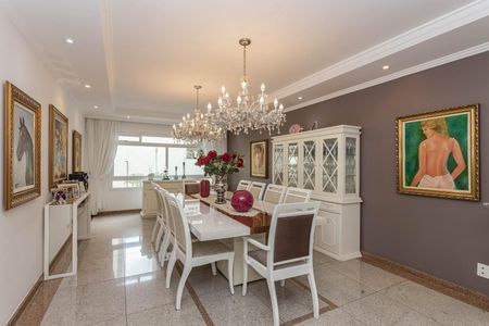 Apartamento à venda com 310m², 5 quartos e 4 vagasSala