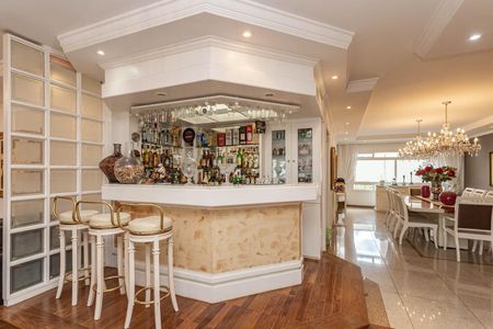 Apartamento à venda com 310m², 5 quartos e 4 vagasSala