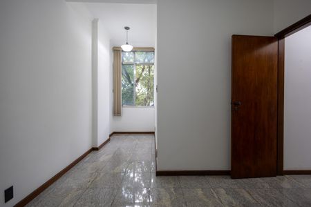 Apartamento à venda com 80m², 2 quartos e 1 vagaQuarto 2