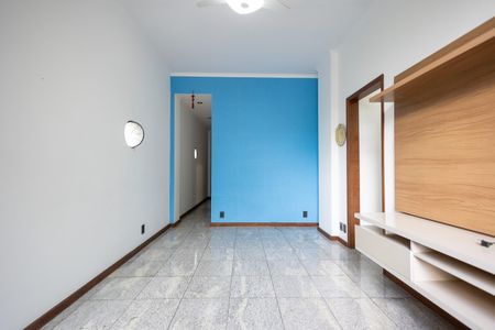 Apartamento à venda com 80m², 2 quartos e 1 vagaSala