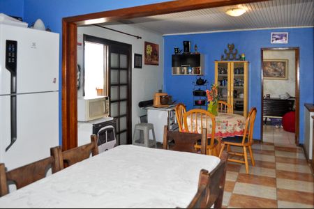 Casa à venda com 150m², 3 quartos e 1 vagasala