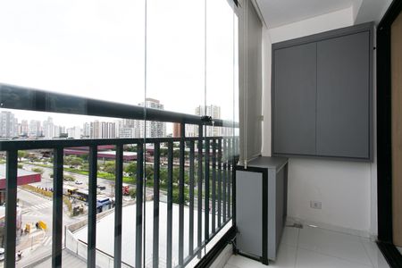 Studio para alugar com 30m², 1 quarto e sem vaga Studio para alugar com 30m², 1 quarto e sem vagaVaranda