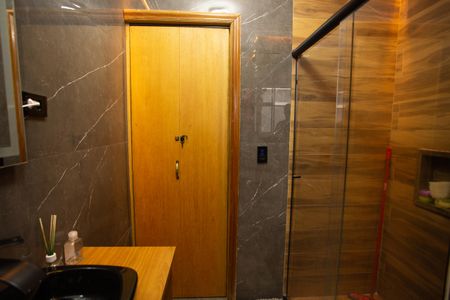 Casa à venda com 112m², 3 quartos e 2 vagas Casa à venda com 112m², 3 quartos e 2 vagasBanheiro 1