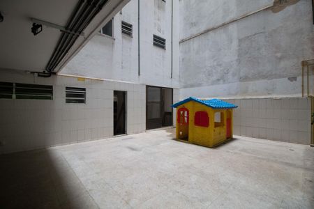 Apartamento à venda com 100m², 3 quartos e 1 vagaÁrea comum - playground