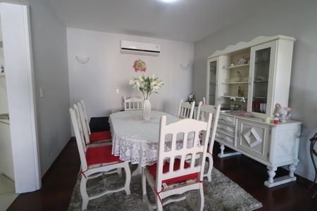 Apartamento para alugar com 186m², 3 quartos e 2 vagasCopa