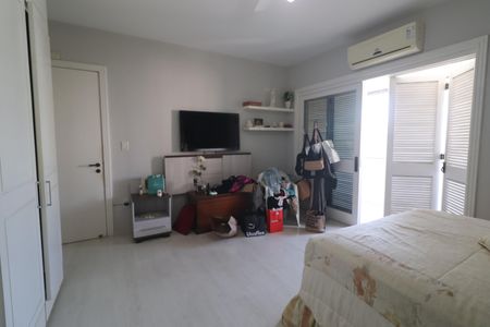 Apartamento para alugar com 186m², 3 quartos e 2 vagasSuíte