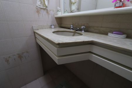 Apartamento para alugar com 186m², 3 quartos e 2 vagasBanheiro