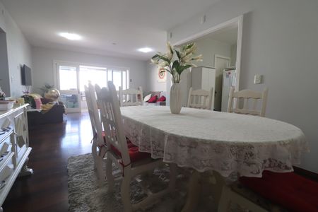 Apartamento para alugar com 186m², 3 quartos e 2 vagasCopa