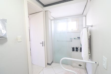 Apartamento para alugar com 186m², 3 quartos e 2 vagasBanheiro Suíte