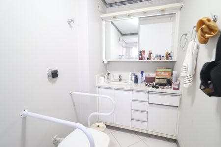Apartamento para alugar com 186m², 3 quartos e 2 vagasBanheiro Suíte