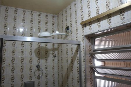 Casa à venda com 222m², 5 quartos e 3 vagasBanheiro 1