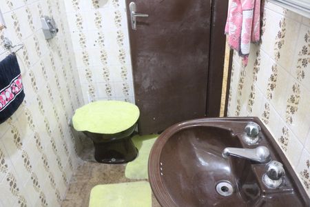 Casa à venda com 222m², 5 quartos e 3 vagasBanheiro 1