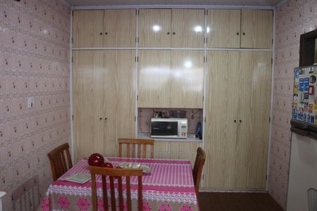 Casa à venda com 222m², 5 quartos e 3 vagasCozinha