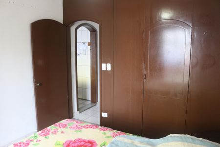 Casa à venda com 222m², 5 quartos e 3 vagasQuarto 4