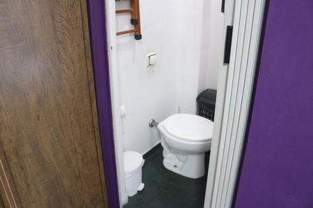 Casa à venda com 222m², 5 quartos e 3 vagasBanheiro da Suíte 1