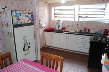 Casa à venda com 222m², 5 quartos e 3 vagasCozinha