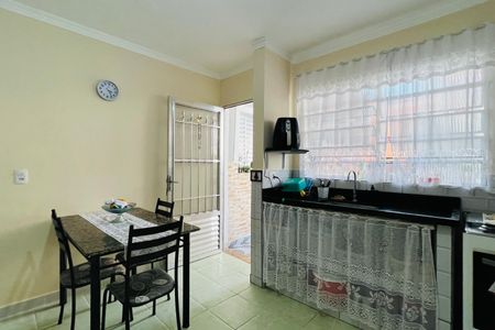 Casa à venda com 250m², 2 quartos e 3 vagasCozinha