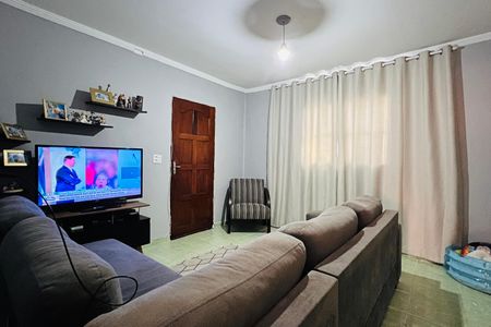 Casa à venda com 250m², 2 quartos e 3 vagasSala