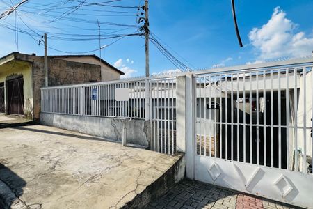 Casa à venda com 250m², 2 quartos e 3 vagasFachada