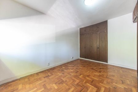 Casa à venda com 208m², 3 quartos e 2 vagas Casa à venda com 208m², 3 quartos e 2 vagasQuarto 2