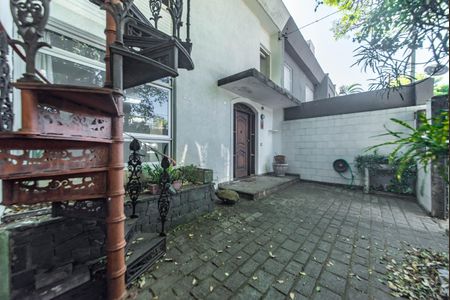 Casa à venda com 208m², 3 quartos e 2 vagas Casa à venda com 208m², 3 quartos e 2 vagasGaragem