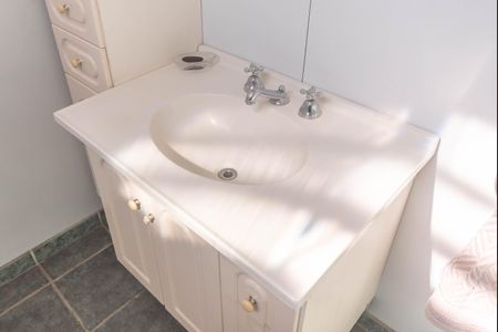 Casa à venda com 208m², 3 quartos e 2 vagas Casa à venda com 208m², 3 quartos e 2 vagasBanheiro Social