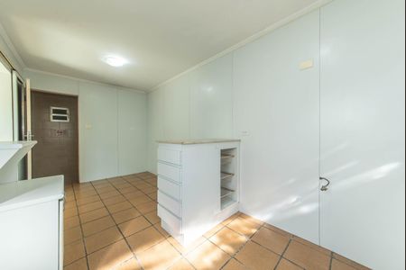 Casa à venda com 208m², 3 quartos e 2 vagas Casa à venda com 208m², 3 quartos e 2 vagasCozinha