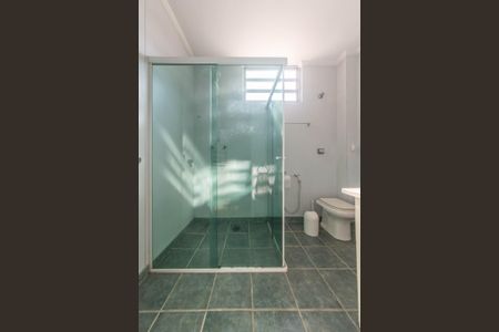 Casa à venda com 208m², 3 quartos e 2 vagas Casa à venda com 208m², 3 quartos e 2 vagasBanheiro Social