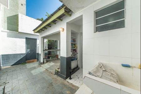Casa à venda com 208m², 3 quartos e 2 vagas Casa à venda com 208m², 3 quartos e 2 vagasLavanderia