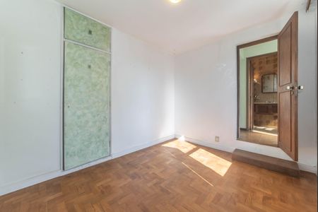 Casa à venda com 208m², 3 quartos e 2 vagas Casa à venda com 208m², 3 quartos e 2 vagasSuíte