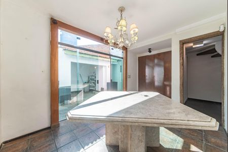 Casa à venda com 208m², 3 quartos e 2 vagas Casa à venda com 208m², 3 quartos e 2 vagasSala de Jantar