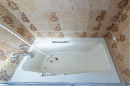 Casa à venda com 208m², 3 quartos e 2 vagas Casa à venda com 208m², 3 quartos e 2 vagasBanheiro da Suíte